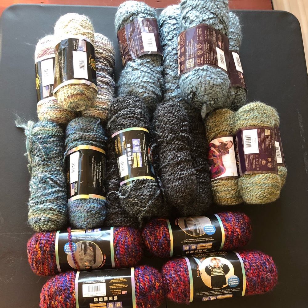 Lion Brand yarn Lion Homespun. 21 skeins Lion Homespun Lion Yarn lot for sale